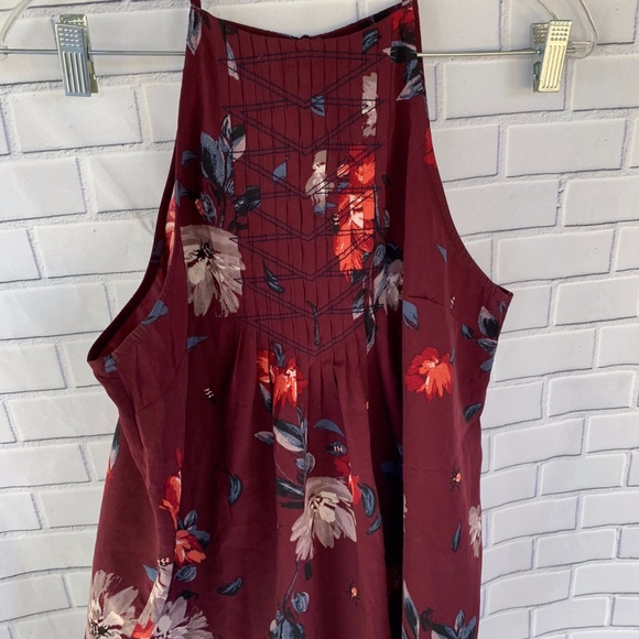 Abercrombie & Fitch Tops - Abercrombie & Fitch Maroon Print Top Size M